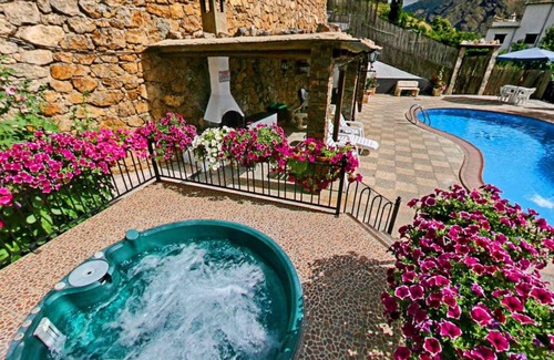 Mecina Bombaron Apartment | Los Manzanos 2 pers. rural lodging with swimming pool and spa