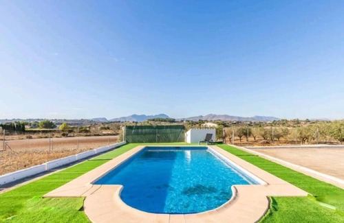 Benimarco Ski Chalet | Los Olivos House