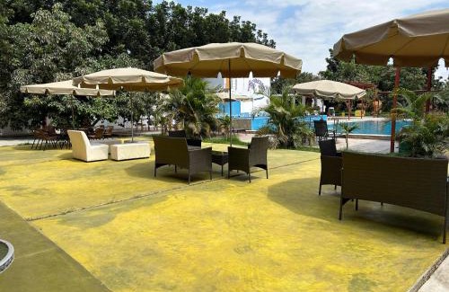 La Tinguina Hotel | LOS PECANOS