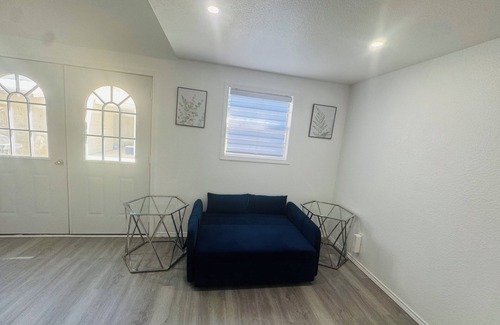 Midland Cottage | Los pinitos Charming 1-bedroom cottage