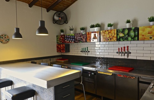 Patroves House | Lost & Found - Guesthouse & Suites