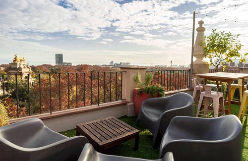 Sant Marti Apartment | LOST GARDEN XL - Strategic location, Park views