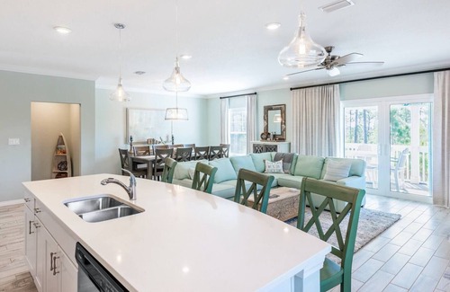 Ono Island Villa | Lost Key Resort: Beach, Pool, Golf, Gym, Pets OK, Opt Golf Cart, Side Yard