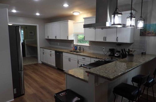 Bastrop House | Lost Pine Retreat: Charming 4-bedroom House