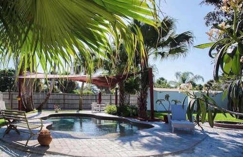 South Venice House | Lost Sailors’ Haven @ Fennario Resort™ - a Grateful Stayz™ boutique micro-resort