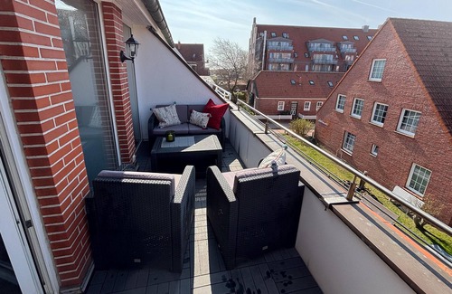 Juist Apartment | Lots of space and three balconies - perfect for a family vacation on Juist!