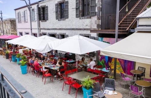 Saint-Denis Apartment | Lotus - A Peaceful Oceanfront Retreat in the Heart of Saint-Denis