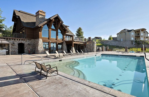 Fish Haven House | Lotus Lodge (Sleeps 27) by Bear Lake Luxury Rentals