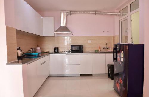 Vrindavan Apartment | Lotus Serenity by Red OliveACWiFiVrindavan