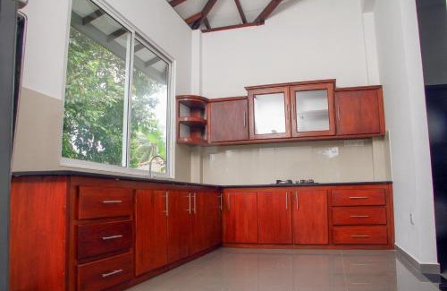 Seeduwa - Katunayake House | Lotus Villa