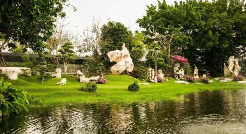 Na Kluea Resort | Lotusland Resort