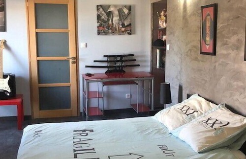 13th Arrondissement House | Lou Bastido