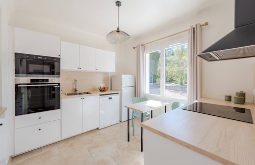 Carces House | Lou Vaou - Maison Climatisée avec Piscine