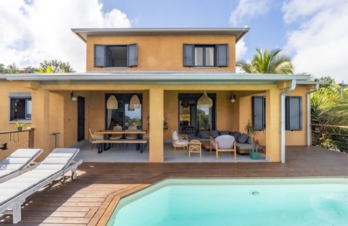 Saint-Paul Villa | Loue Maison Avec Piscine et vue mer à 15 min des Plus Belles Plages de L'ouest