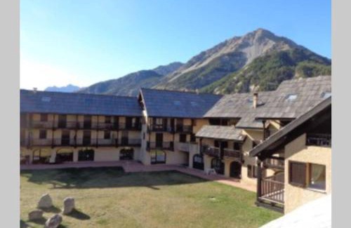 Nevache Apartment | Loue studio de vacances rénové à Névache