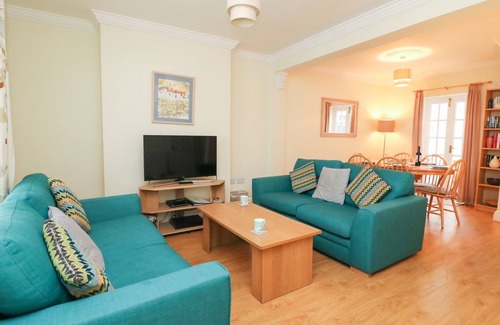 Weymouth Cottage | Louisa Cottage
