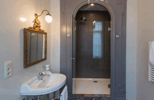 Postel Bed & Breakfast | Louise sur Cour