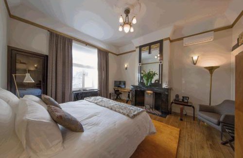 Postel Bed & Breakfast | Louise sur Cour