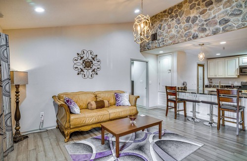 Moss Bluff House | Louisiana Abode - Balcony, Pool Table & Lake Views