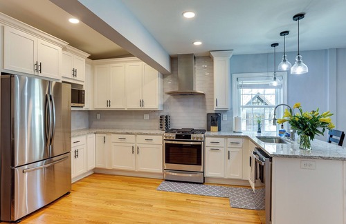 Belknap Cottage | Louisville Home in the Highlands with Game Room!