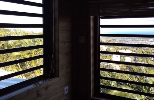 L'Etang-Sale House | Lounge des hauts 2 overlooking the Indian Ocean and forest