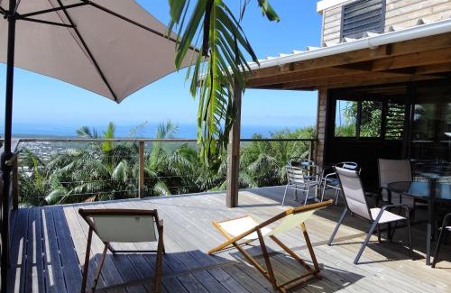 L'Etang-Sale Cabin | Lounge des hauts, 3 maisons à L'étang-Salé avec vue sur l'Océan indien et la forêt
