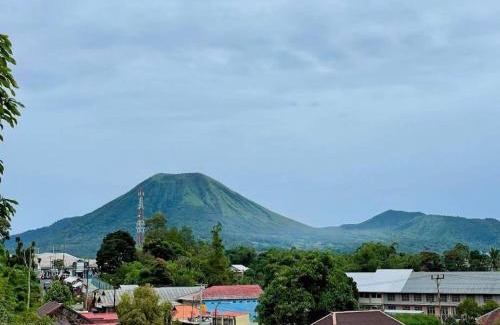 Tomohon House | Lourdes Blessing Hills