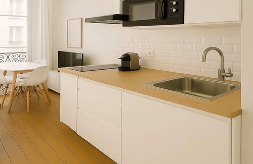 Quartier Sainte-Avoye Apartment | Louvre museum - Apartment for 4 with lift