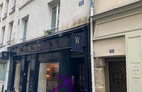 Saint-Thomas-d'Aquin Apartment | LOUVRE ST GERMAIN Rue VERNEUIL