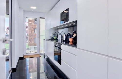 Sao Domingos de Benfica Apartment | Lovage Yellow Apartment, AC, Wifi, Elevator