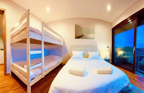 Parque das Nacoes Villa | LOVE ALL VILLA:SPA! Private Chef!30 min from airport & 50 min from Lisbon center