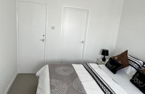 Petts Wood and Knoll House | Love and Peace, Petts Wood