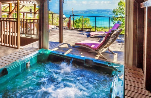 Tartane Villa | Love at first sight! 250-sq.m, wooden house 180-degree view & Jacuzzi in Tartane