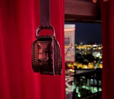 Bourg-l'Eveque Hotel | Love Horizons - Suite vue panoramique - Spa privatif - Rennes Centre