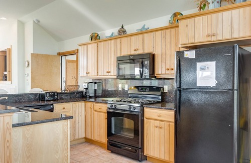 Buck Island House | Love R Shack At The Beach: 10-bed Oceanside Duplex