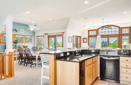 Buck Island House | Love R Shack: Oceanside Duplex, Spa, Shared Pool