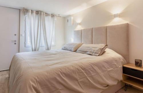 Villeneuve-le-Roi Apartment | Love Room avec Jacuzzi, Le Saccard
