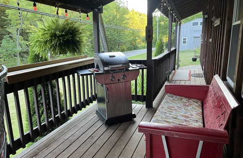 Coburn Cabin | Love Shack - Peace of Paradise