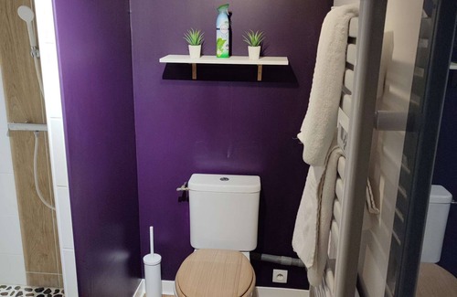 Criquebeuf-sur-Seine Ski Chalet | Love Story Chalet: Country wellness with Jacuzzi and sauna