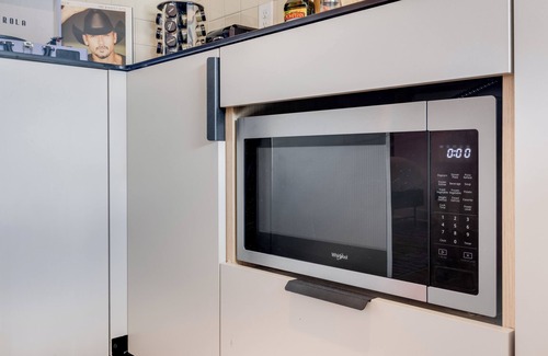 Buena Vista Apartment | Love Story Studio | Swiftie-Inspired DT Nash Stay