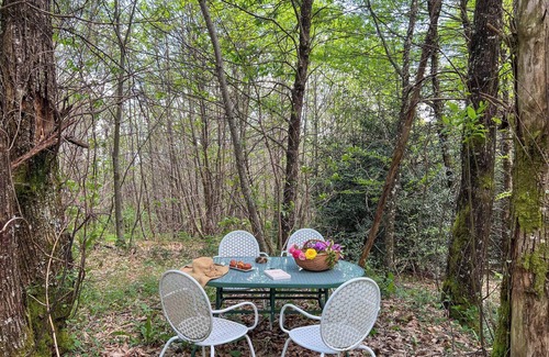 Chataigneraie Cantalienne Ski Chalet | Love yurt with steam room
