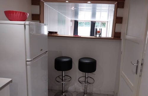 Saint-Germain-les-Corbeil Apartment | Lovely Studio T1 in detached house 30km from Paris