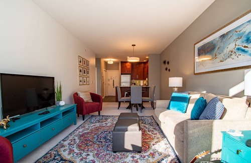 Belltown Condo | Lovely 1 Bd in Heart of Seattle!