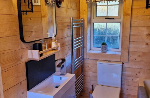 Bushmills Cabin | Lovely 1-Bed Cabin in Bushmills