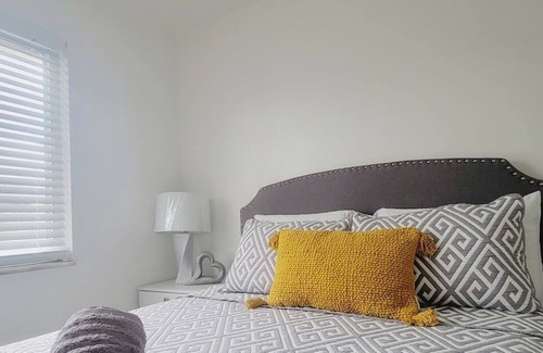 Sailboat Bend Apartment | Lovely 1 Bedroom Unit Near Beach, Las Olas Fort Lauderdale
