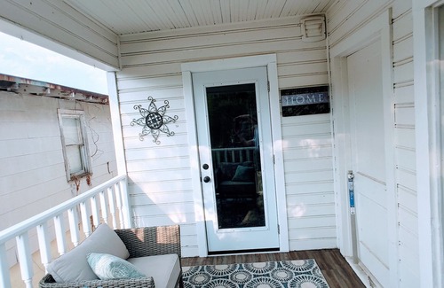 Highland Historic District Apartment | Lovely 1 bedroom apartment in a central location