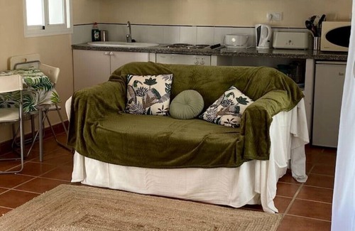 Gaucin Apartment | Lovely 1 bedroom casita with shared pool