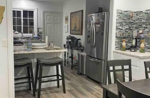 West Gateway Condo | Lovely 1 bedroom condo near the beach