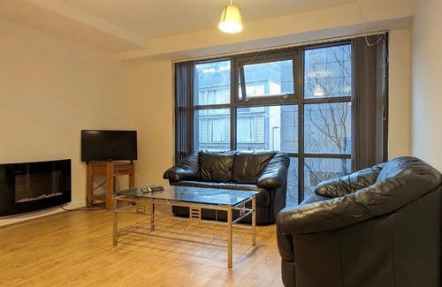 Liverpool City Centre Apartment | Lovely 1 Bedroom in the Heart of the City Centre