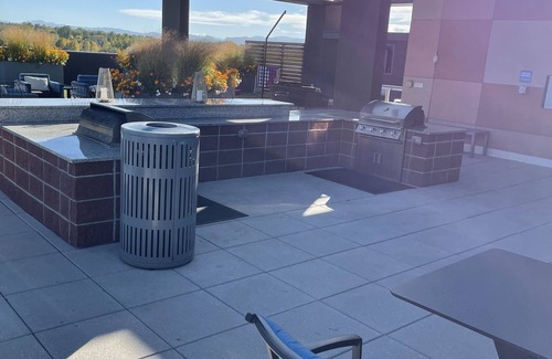 University Hills Apartment | Lovely 1 Bedroom Studio located in Downtown Denver